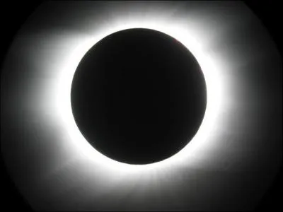 En quelle année en France, pourra-t-on contempler la prochaine éclipse totale de soleil ?