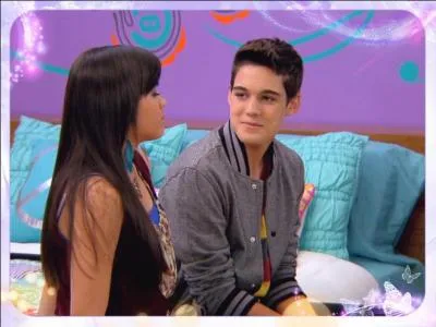 Dans quelle série joue-t-il ?