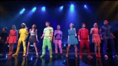 Par quelle chanson finit la saison 1 ?