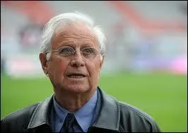 Lors de la Coupe du monde 1982, Michel Hidalgo avait piqué une colère contre l'arbitrage influencé par l'intervention d'un ''haut'' personnage pendant une rencontre avec...