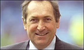 Quel métier exerçait Gérard Houllier avant d'entraîner les équipes de Paris Saint-Germain, Olympique lyonnais, FC Liverpool ou la France ?