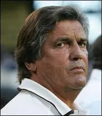 Quel joueur avait traité Henri Michel de ''sac à merde'' ?