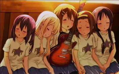 Décidément, ces filles ne connaissent aucune limite quand il s'agit de musique ! Mais dans quel manga apparaissent-elles ?