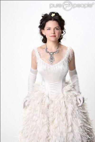 Quelle est la fleur qui a donné son nom à Blanche-Neige ?