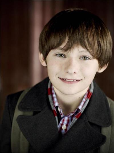 Comment s'appelle l'acteur qui joue Henry ?