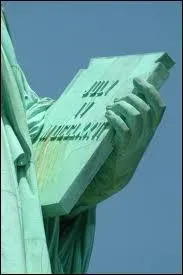 Dévoilée au grand public le 28 octobre 1886. De qui parle-t-on ?