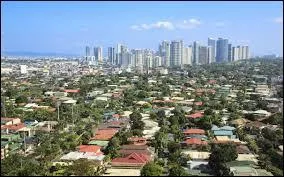 Je suis la capitale des Philippines. C'est...