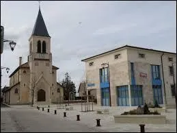 Village de l'arrondissement de Toul, Velaine-en-Haye se situe dans le département ...