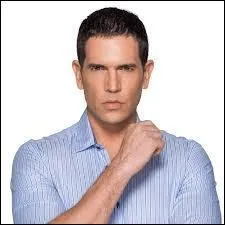 Qui décide de vendre le studio à Germán ?