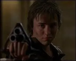 Qui est le Destructeur et quel &acirc;ge a-t-il dans l'&eacute;pisode "Un Nouveau monde" ?