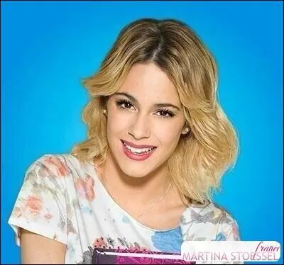 Dans quelle saison Violetta est-elle blonde (comme sur la photo) ?