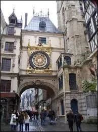 Je vais vous faire découvrir le Gros-Horloge de ...