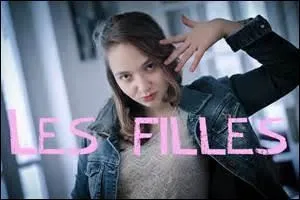 Qui est cette YouTubeuse ?