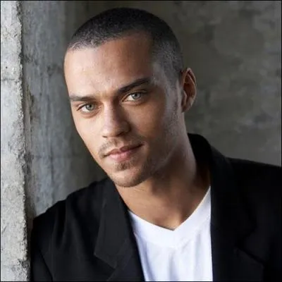 Qui est-ce et sa série ?