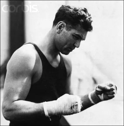 Mai : Le boxeur Jack Dempsey perd son dernier combat contre la Camarde. Quel champion du monde français avait-il battu ?
