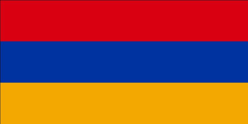 Avant d'être rouge, bleu et orange, le drapeau de l'Arménie était :