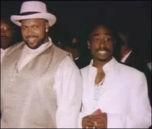 Qui 2Pac considérait-il comme son parrain ?