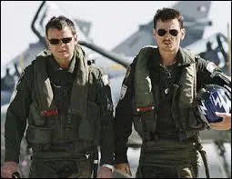 Clovis Cornillac et Benoît Magimel interprètent les personnages principaux dans "Les Chevaliers du ciel", film sorti en 2005. Quel est le titre de la bande dessinée dont ce film s'inspire ?