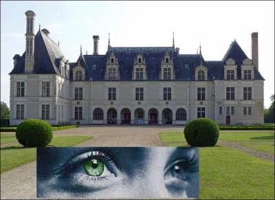 Château situé entre Blois et Cheverny. Entre autres merveilles, vous y découvrirez la magnifique Galerie de Portraits.
Quel nom associez-vous à « Beau » afin d'avoir le nom complet ?