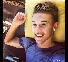 Kendji a-t-il un frère ?