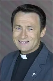 4 - Lors de sa mort en 2006, Daniel Rialet ("Père et Maire") avait :