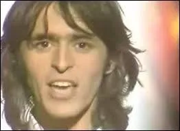 "J'accepterai la douleur, d'accord aussi pour la peur, je connais les conséquences..." Quel titre allez-vous choisir ?