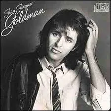 Quelle chanson commence par : "Elle avait les yeux clairs et la robe en velours, à côté de sa mère, et la famille autour..." ?