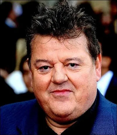 16. Robbie Coltrane (32, 5 pts)
Cet homme est un privilégié ; peu de mortels peuvent s'enorgueillir d'un tel honneur...