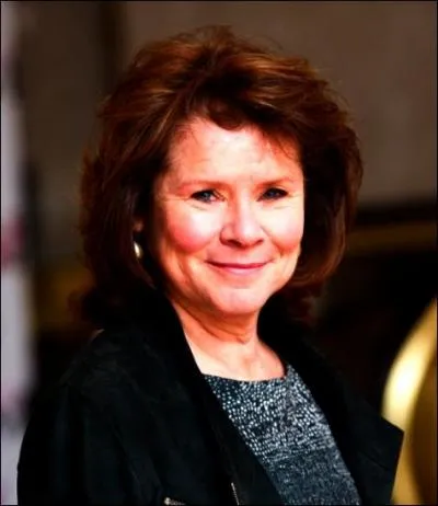 12. Imelda Stauton (67 pts)
Dans le cinquième film, la robe de Dolores Ombrage devient de plus en plus rose foncé à mesure que le personnage gagne en pouvoir et en perversité.