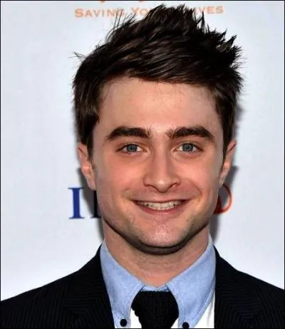 4. Daniel Radcliffe (201, 5 pts)
Pourquoi a-t-il fallu créer plus de 80 baguettes magiques pour le personnage d'Harry Potter pendant le tournage des 8 films ?