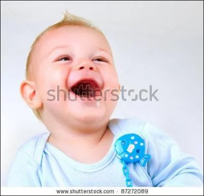 Quel type de dents de lait pousse en premier ?