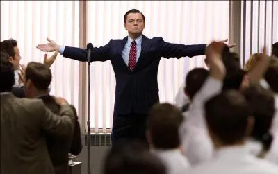 Quel film inspiré d'une histoire réelle raconte l'ascension d'un trader, Jordan Belfort, interprété par Leonardo DiCaprio ?