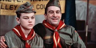 Dans quel film DiCaprio débute-t-il au cinéma avec Robert De Niro ?