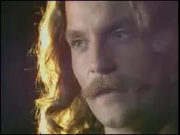 Quelle chanson de Francis Cabrel parlait d'une immigrée qui changeait les draps de l'hôtel et enlevait les traces de doigts sur les poubelles ?