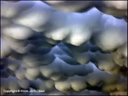 Comment ces nuages se forment-ils ?