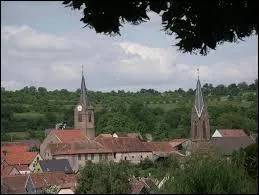 Village alsacien de l'arrondissement de Molsheim, Romanswiller se situe dans le département ...