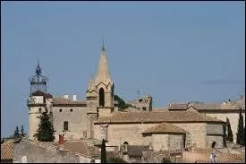 Je vous emmène à la découverte de Valliguières. Commune languedocienne, elle se situe dans le département ...