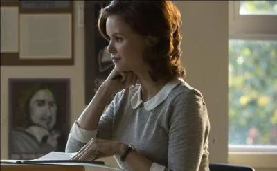 Qui est-elle et quelle est sa profession ?