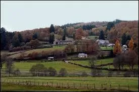 Petit village Corrézien de 34 habitants, Toy-Viam se situe en région ...