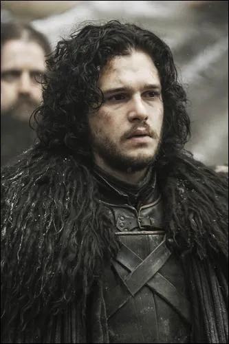 Fils bâtard d'un seigneur du Nord et membre de la Garde de Nuit, il s'agit de  :