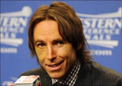 Quel(s) est/sont le(s) nom(s) de la/des franchise(s) NBA dans laquelle/lesquelles Steve Nash a joué ?