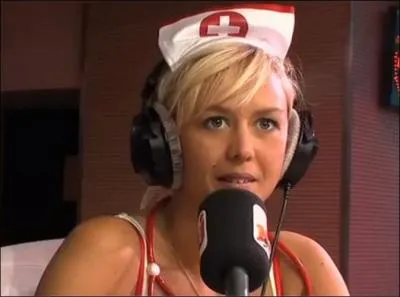 Qui a été remplacé par Julie ?