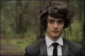 Comment s'appelle Marco ?