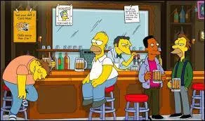 Ce débit de boissons est certainement l'ancêtre de tous ceux connus aujourd'hui. Très présent dans des récits du Moyen Age, son existence remonte au moins à l'Antiquité, il s'agit bien sûr de :