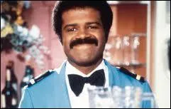 Isaac est le sympathique barman que l'on retrouve dans cette série des années 80. Celle-ci s'intitule :