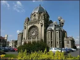 Nous partons à la découvert de la ville de Hénin-Beaumont. Nous serons dans le département ...