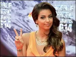 Combien a-t-elle fait de clips en duo ?