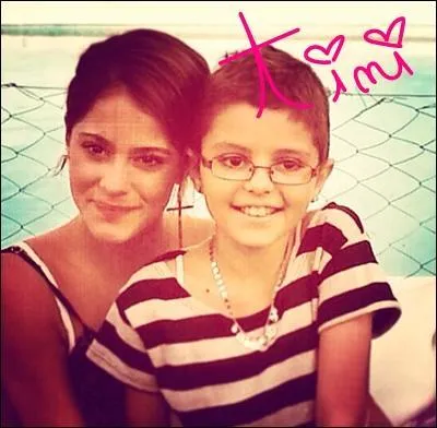 Qui est la fille qui est avec Tini ?