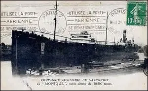 Le « tanker » transporte le pétrole.