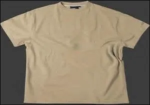 Maillot de corps à manches courtes mais qui montre à quel point son hôte est décontracté quand il lui fait prendre l'air.